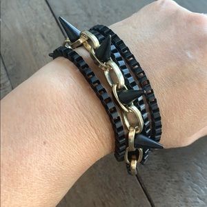 Spike bracelet 💛🖤
